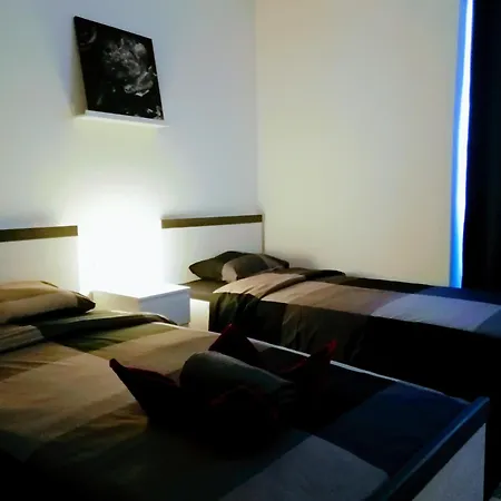 Center - Studio Apartment