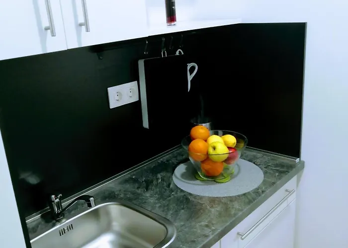 Center - Studio Apartment Pula