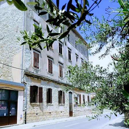 Center - Studio Appartamento Pola